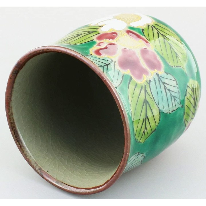 INO SEIHOU - Kutani-Yaki Tea Cup - Camellias Flowers