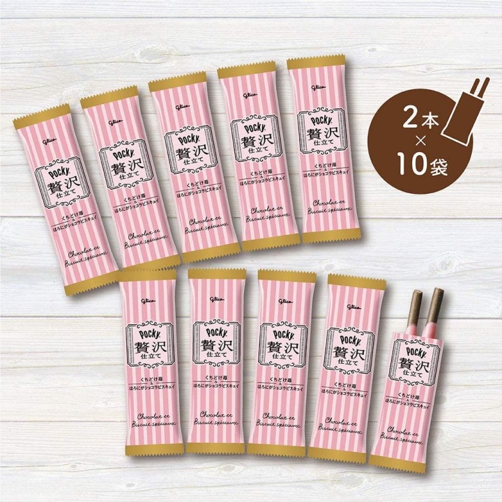 GLICO - Strawberry Pocky Deluxe | Cookingsan.com
