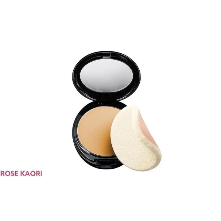 L'éponge de fondation compacte UV Light Valve de Shu Uemura